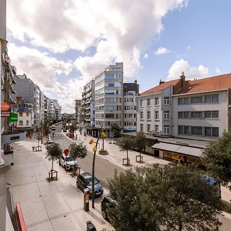 Huswell - Lovely With Lateral Sea View Apartment