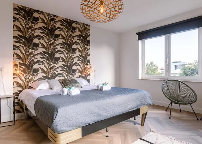 Huswell - Lovely With Lateral Sea View Apartment *